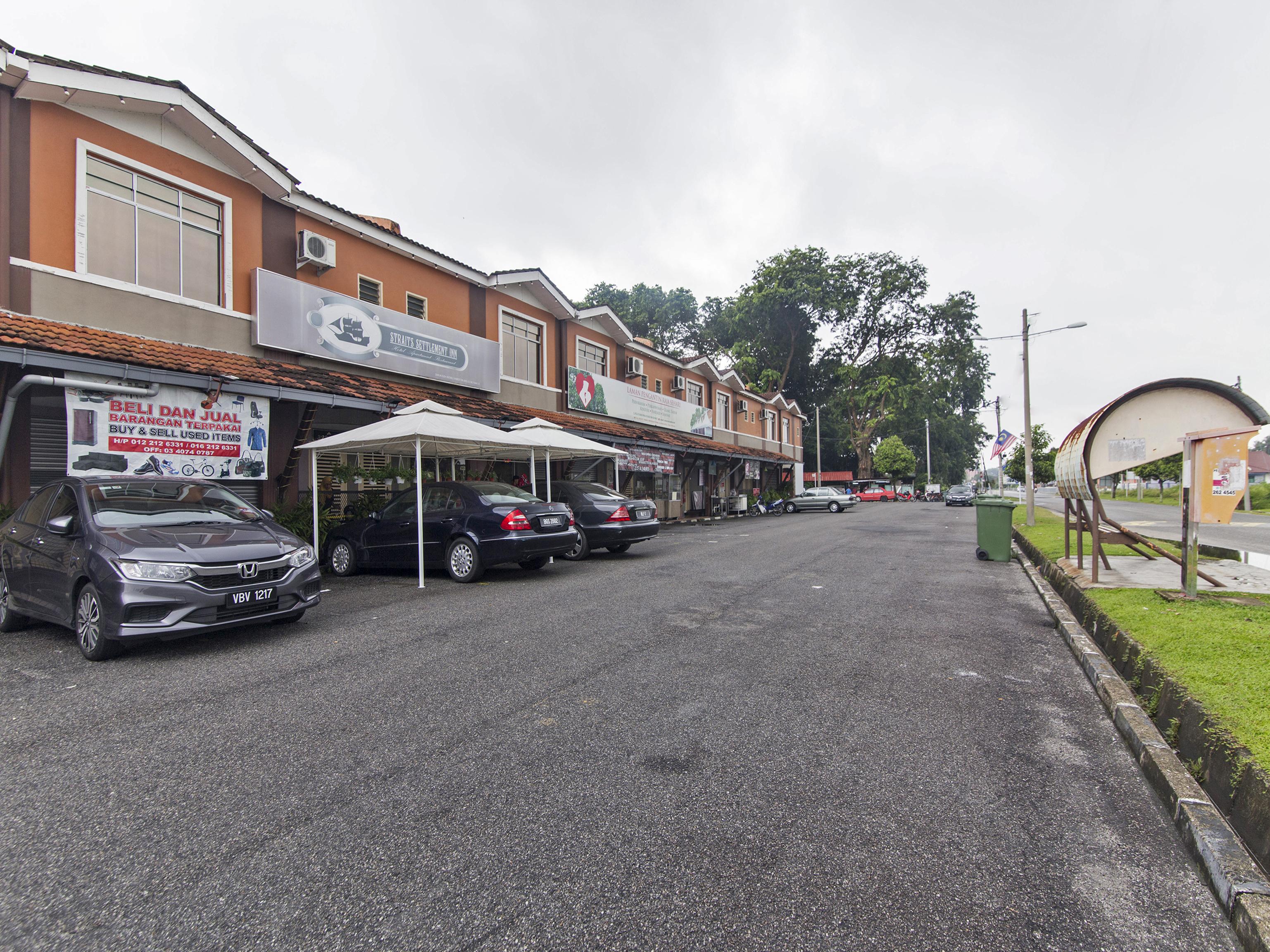 Oyo 415 ストレーツ セトルメント イン Malacca エクステリア 写真